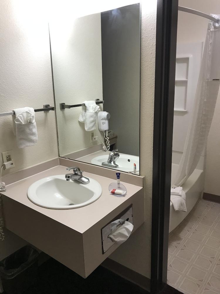 Quality Inn Albuquerque East I-40 Juan Tabo Exit Dış mekan fotoğraf